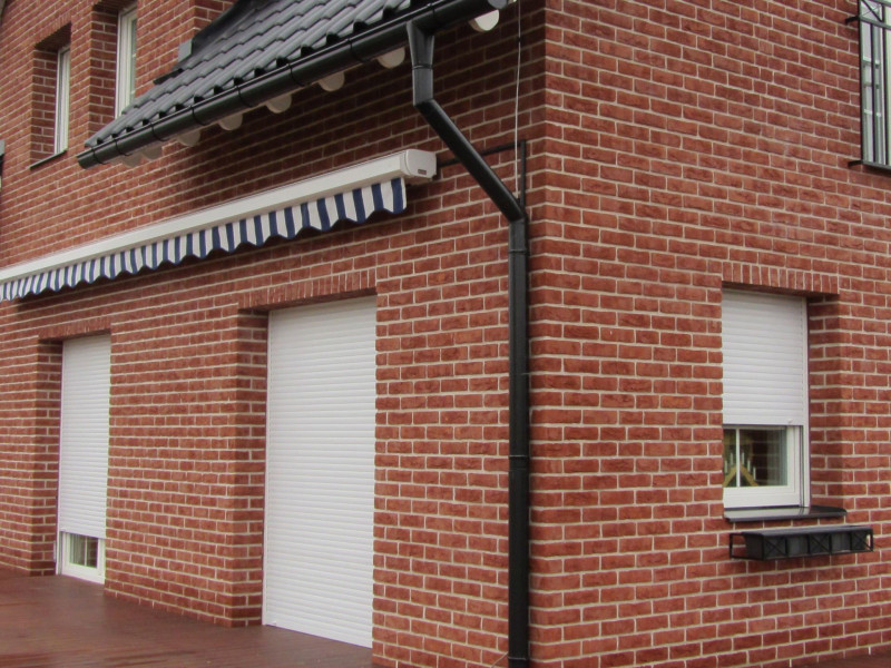 Ráépíthető tokos műanyag redőny