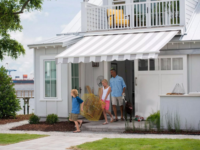 Motoros napellenző teraszra